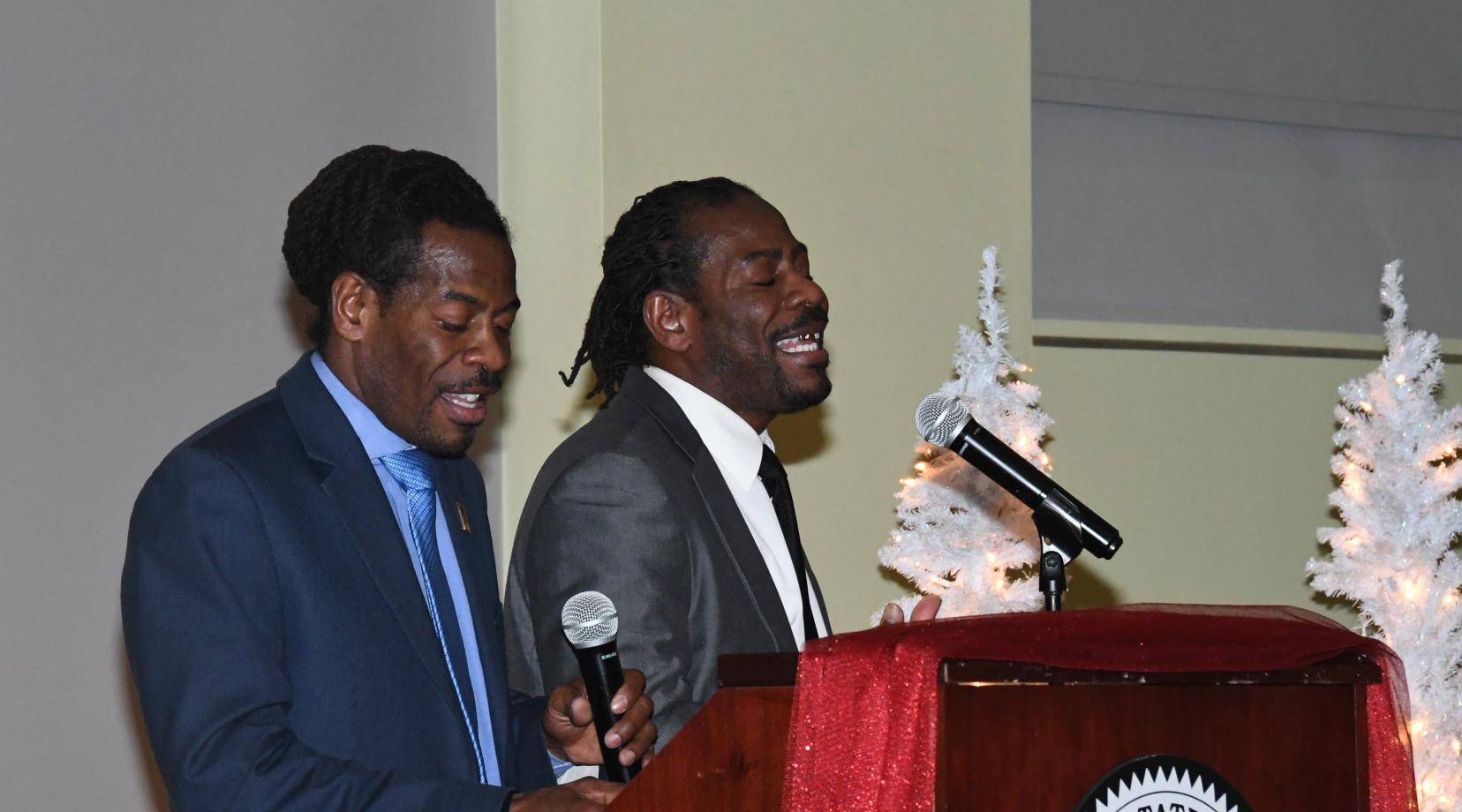 The Twin Poets -- University alumnus and Delaware Poet Laureates -- blessed the attending graduating seniors with some inspiring spoken words works.